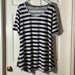 LuLaRoe Perfect T 2-XL